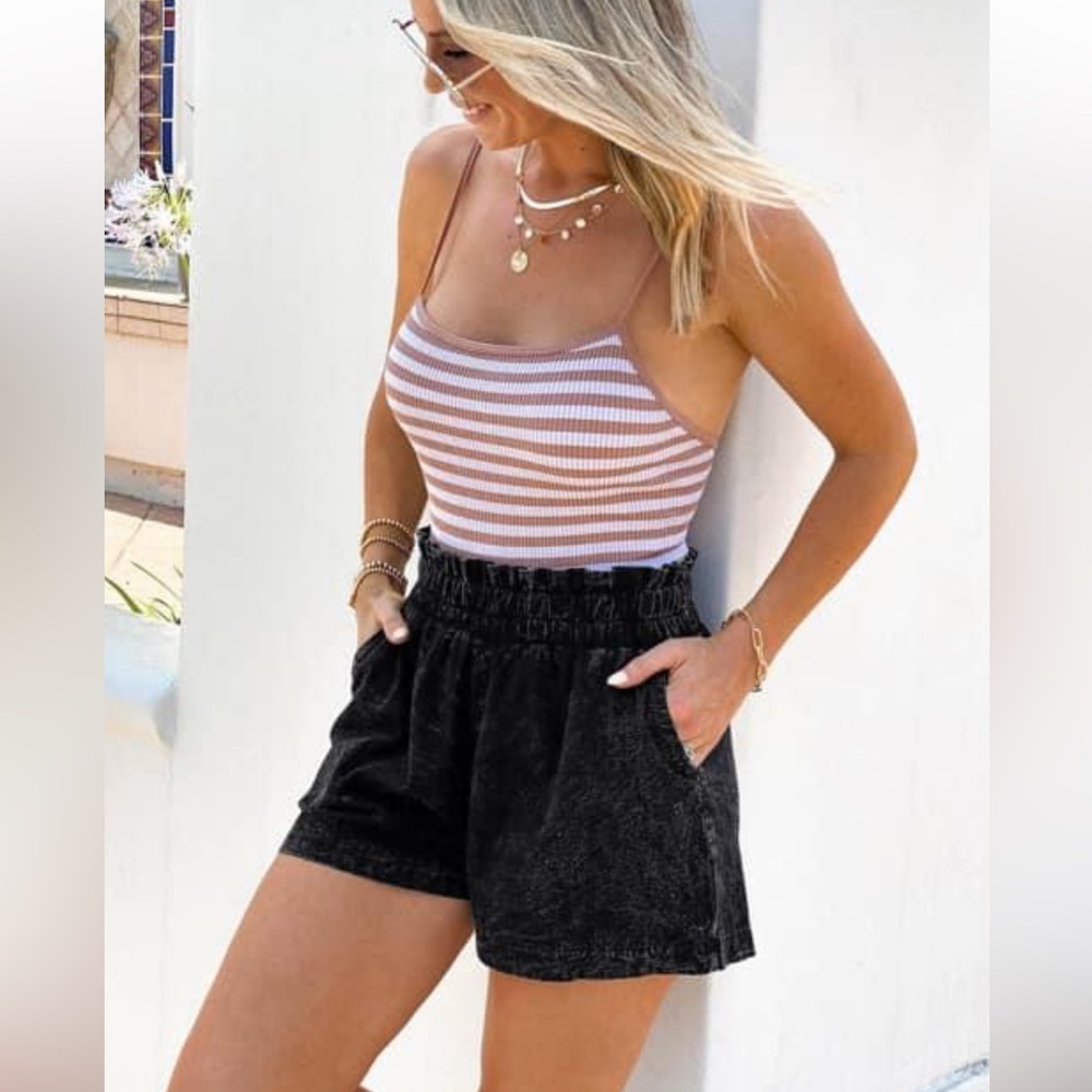 NEW•14•ELLE ELASTIC WAIST COMFY BLACK DENIM SHORTS